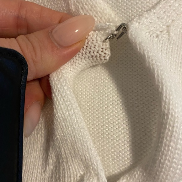 White Plunge Neck Sleeveless Crop Top - Picture 5 of 5